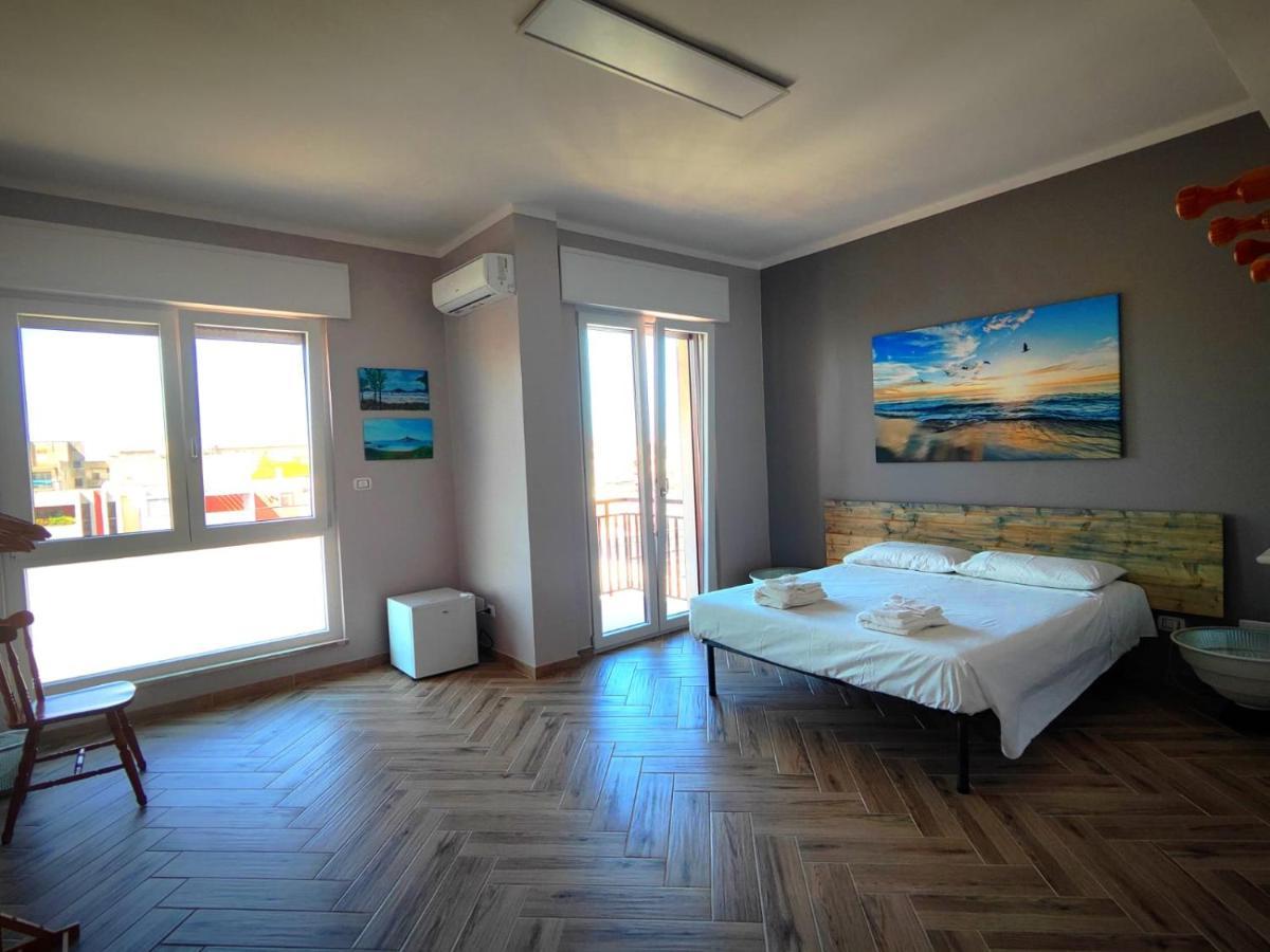 The House Of The Waves Hotell Brindisi Exteriör bild