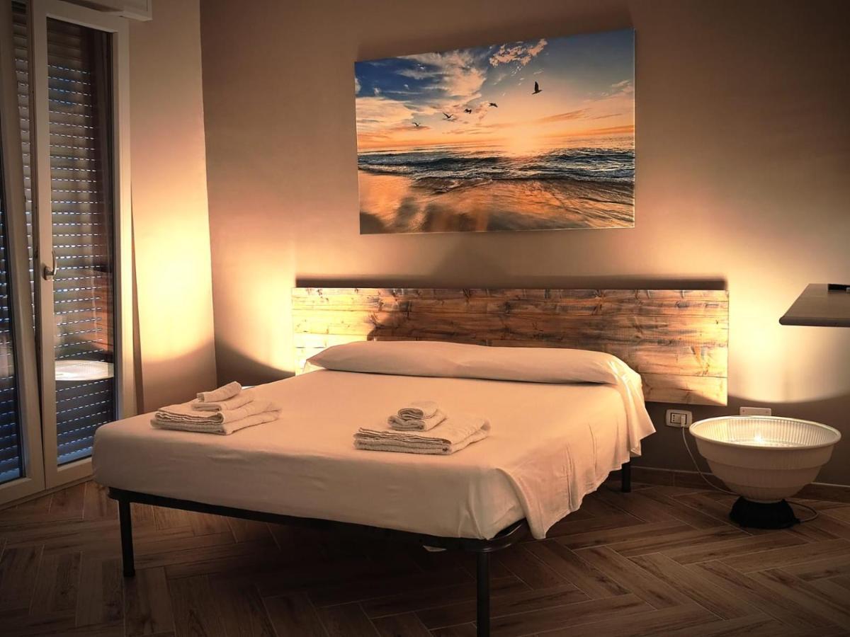 The House Of The Waves Hotell Brindisi Exteriör bild